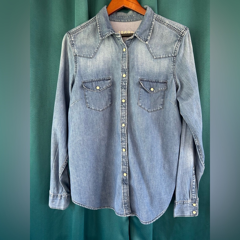 GAP 1969 Denim Shirt